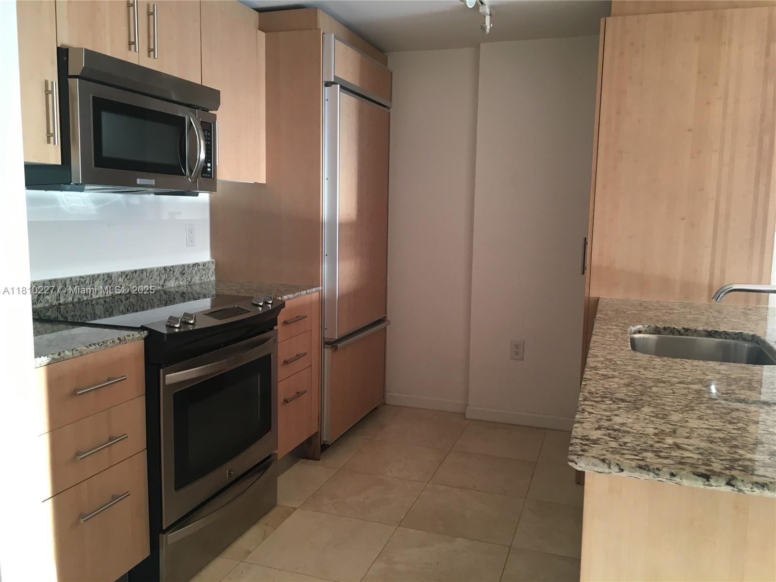 HARBOUR HOUSE - Residential