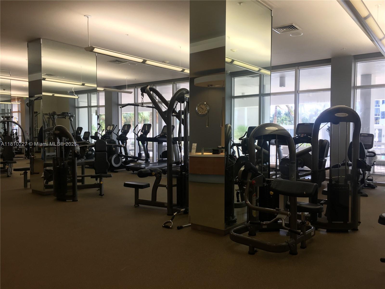 HARBOUR HOUSE - Residential