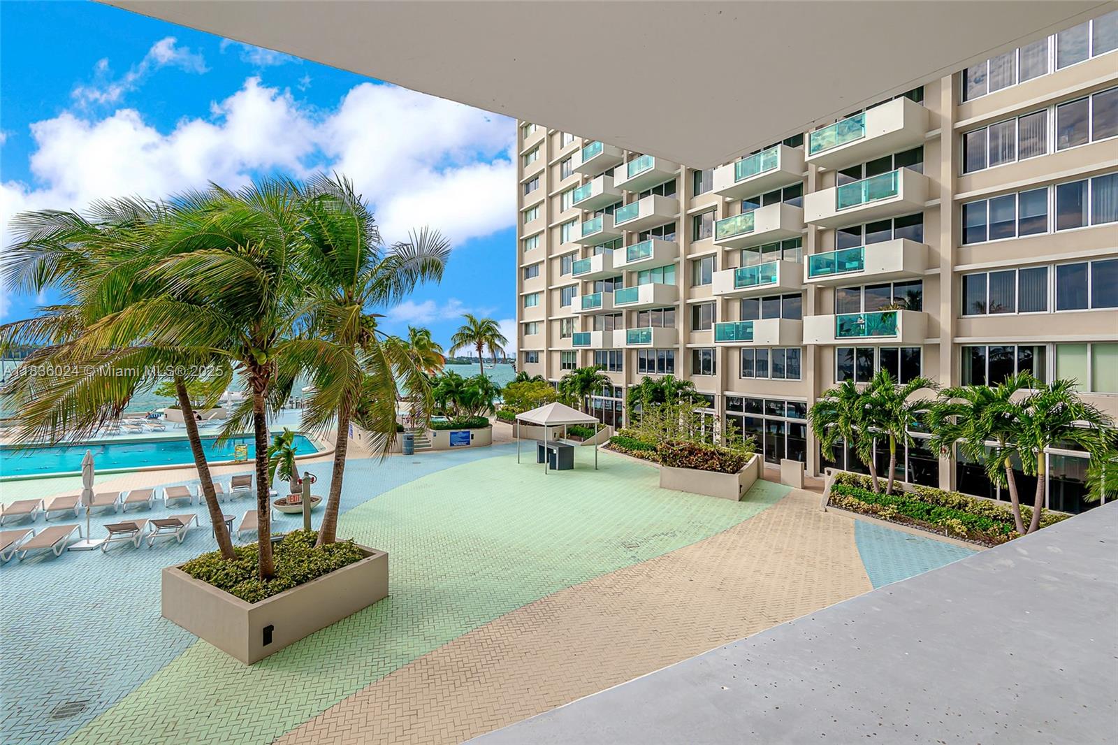 1200 West Ave CU-5