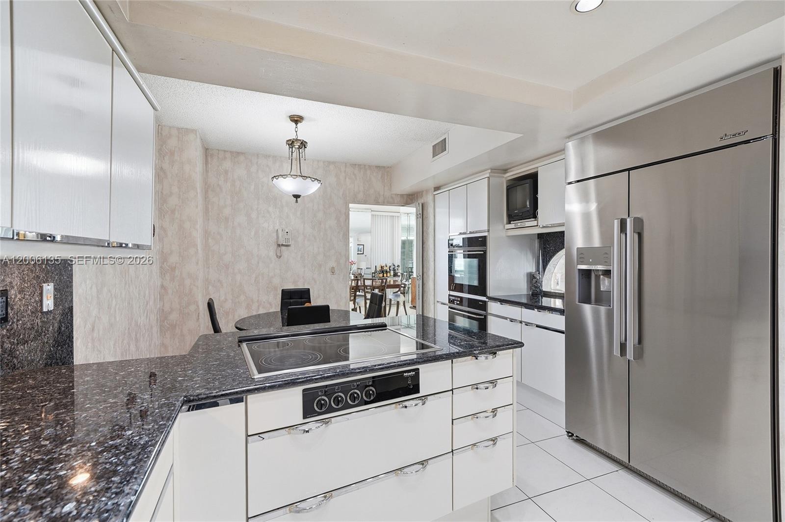 BALMORAL CONDO - Residential