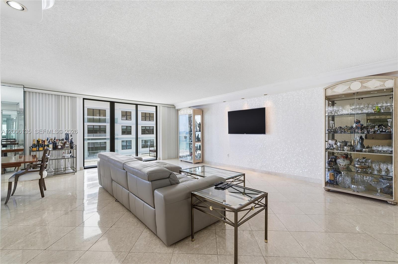 BALMORAL CONDO - Residential