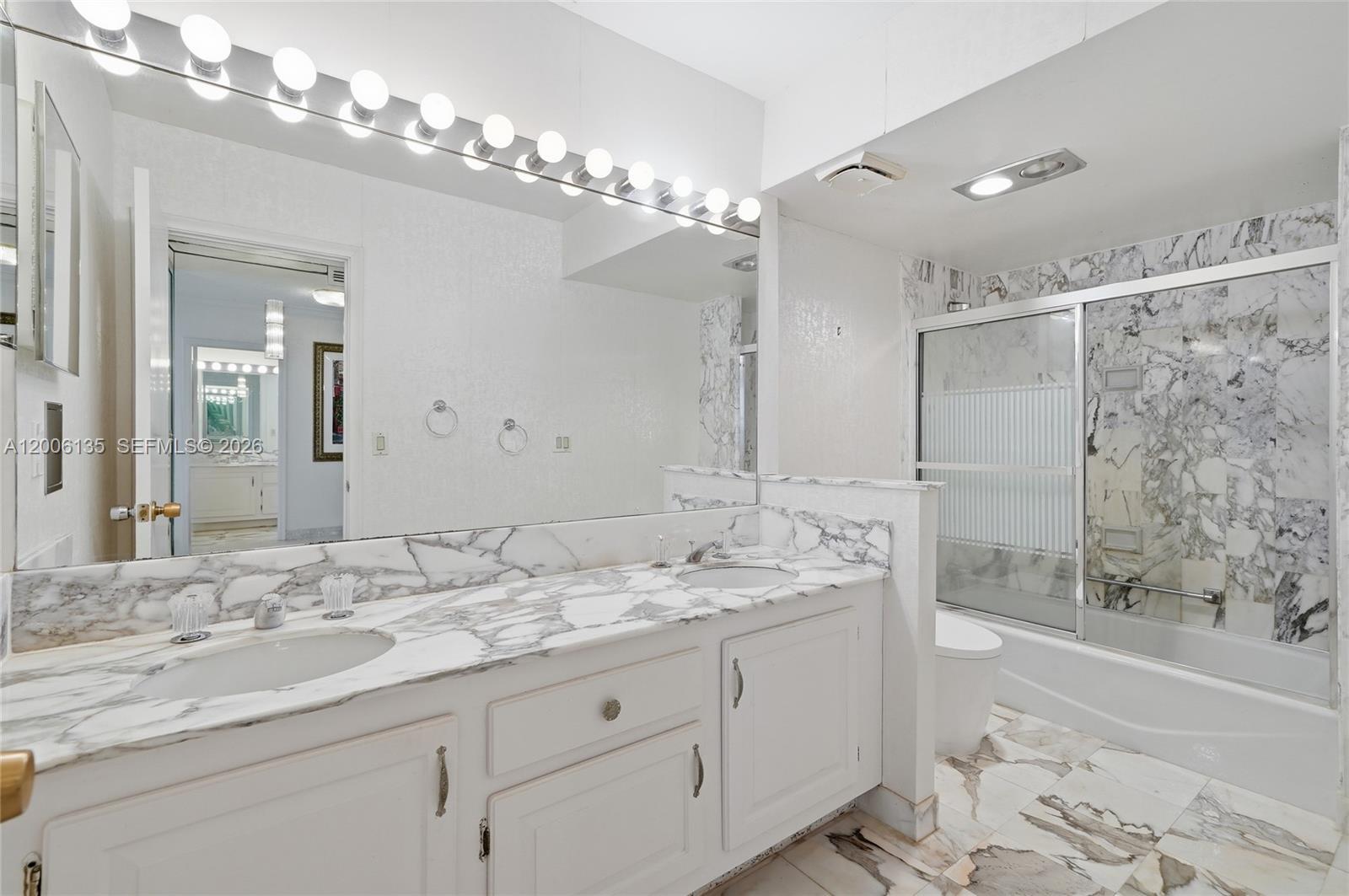 BALMORAL CONDO - Residential