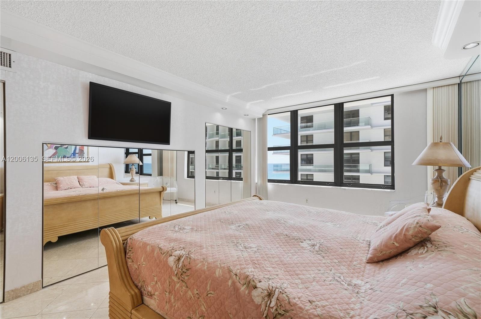 BALMORAL CONDO - Residential