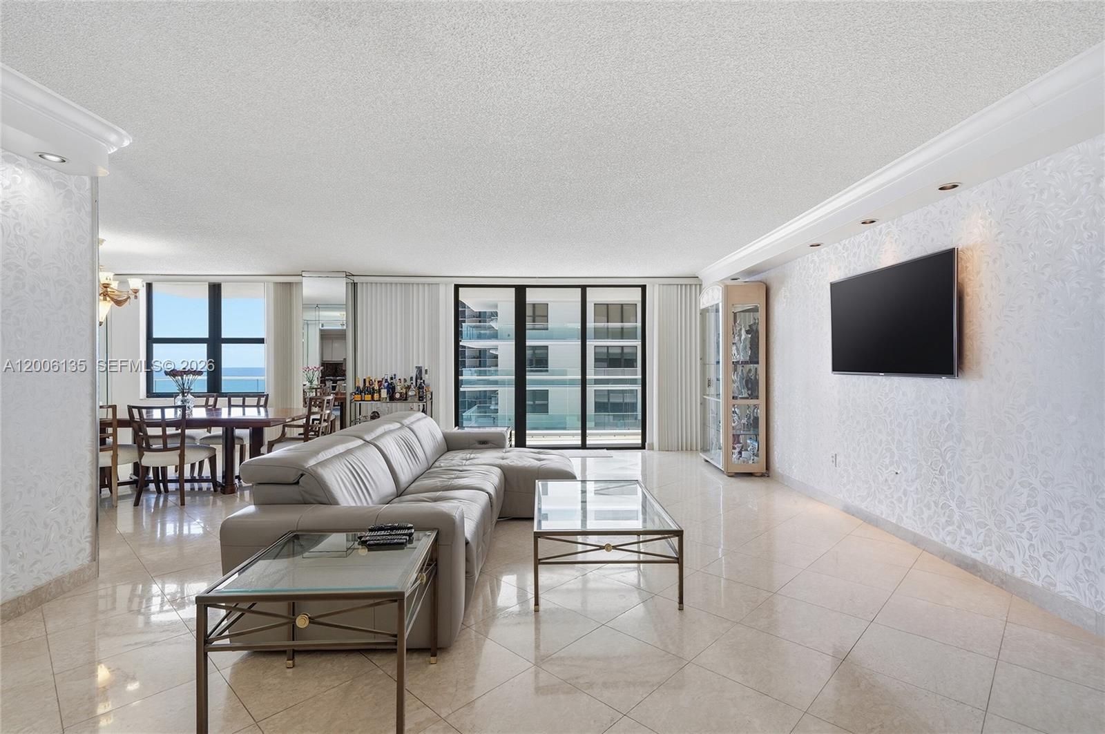 BALMORAL CONDO - Residential