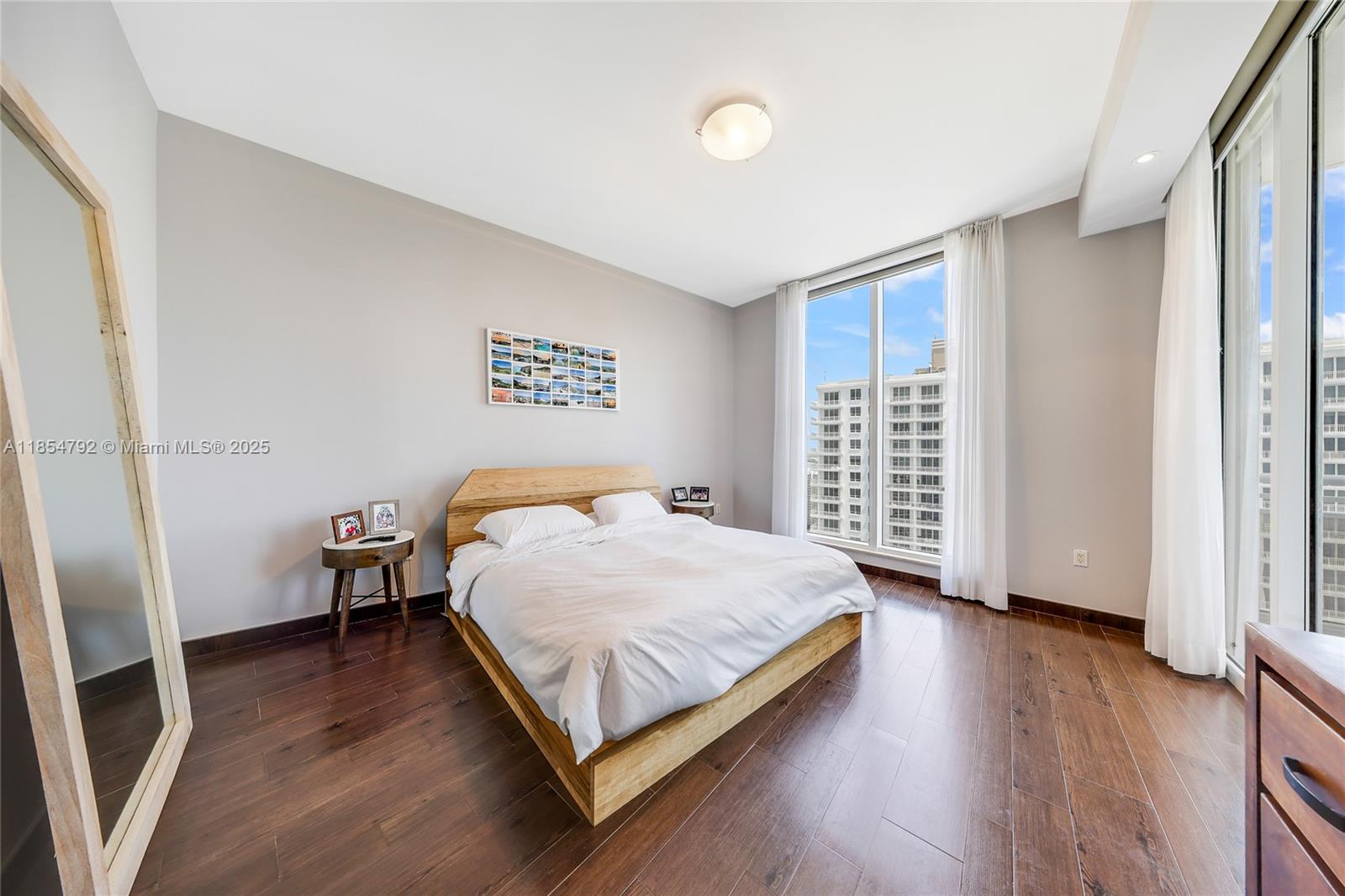 CARBONELL CONDO - Residential