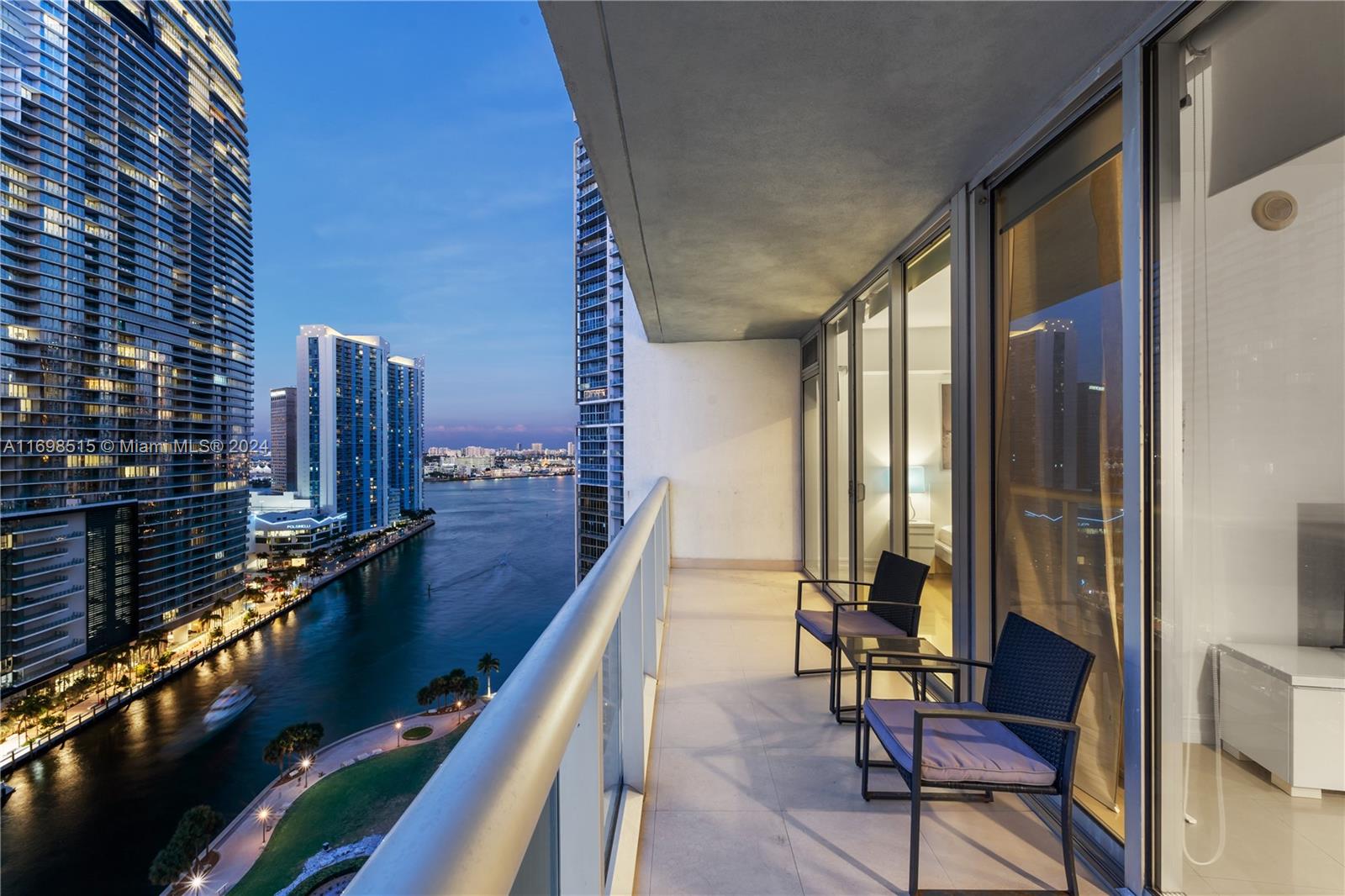 485 Brickell Ave 2003
