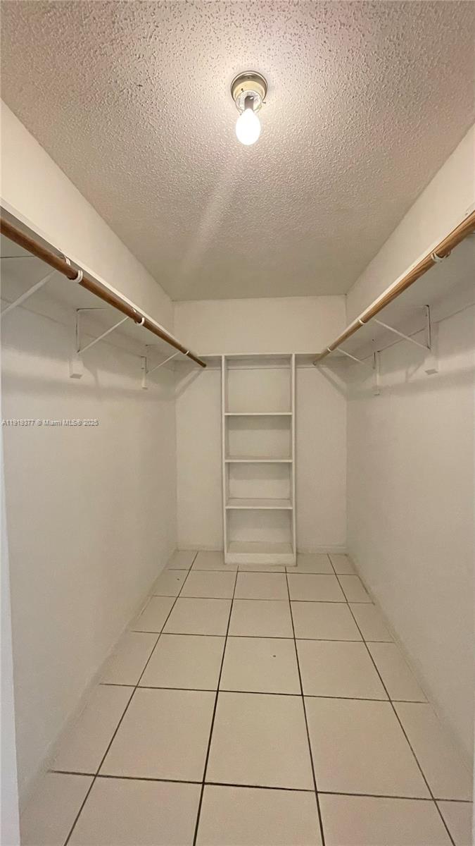 OAKWOOD HILLS - Residential Lease