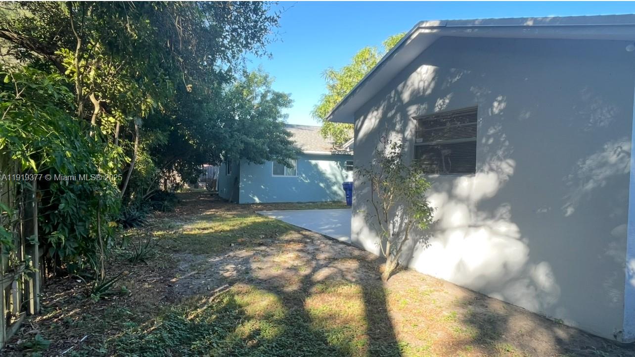 OAKWOOD HILLS - Residential Lease