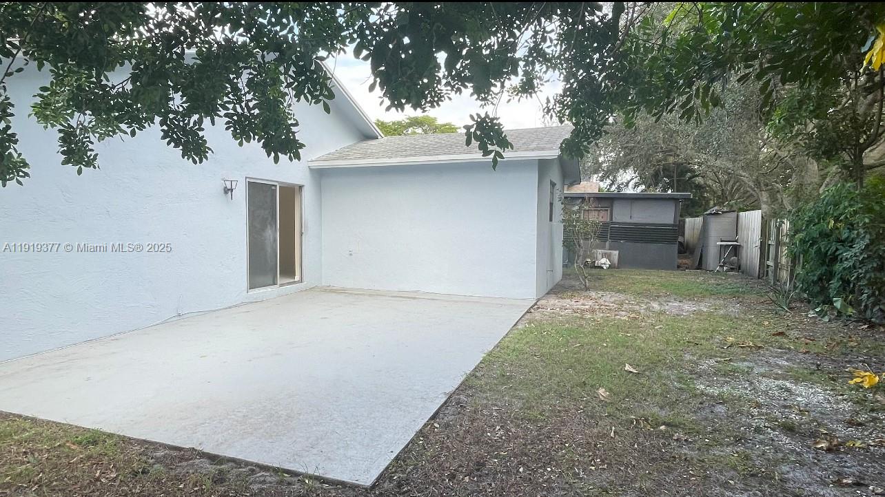 OAKWOOD HILLS - Residential Lease