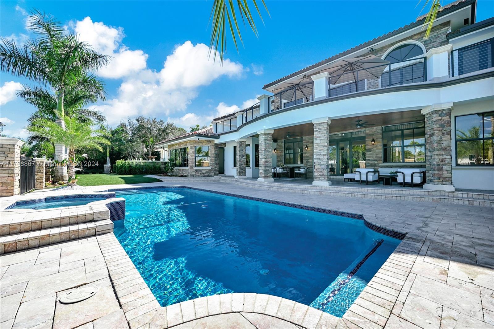 WINDMILL RANCH ESTATES - Residential