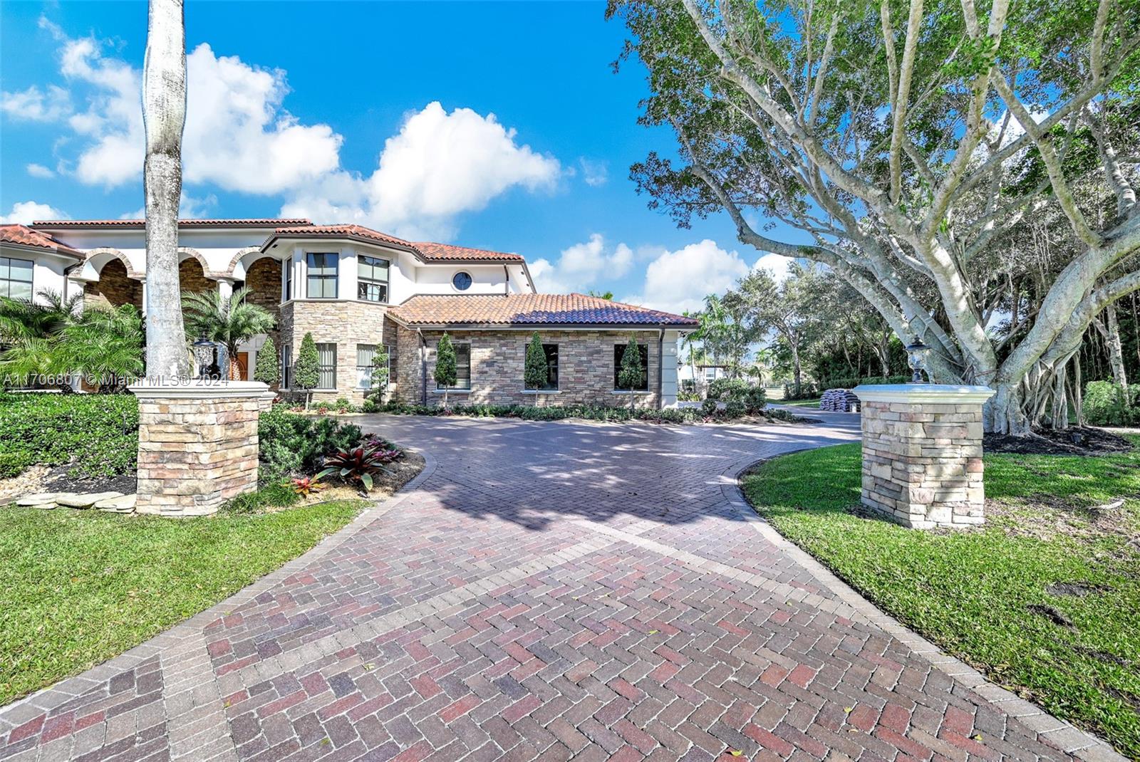 WINDMILL RANCH ESTATES - Residential