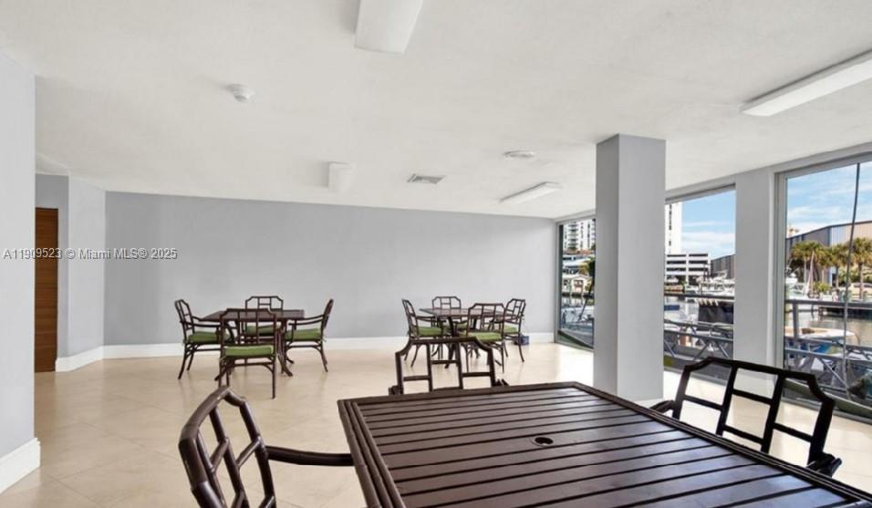 KEYSTONE HARBOR CLUB COND - Residential