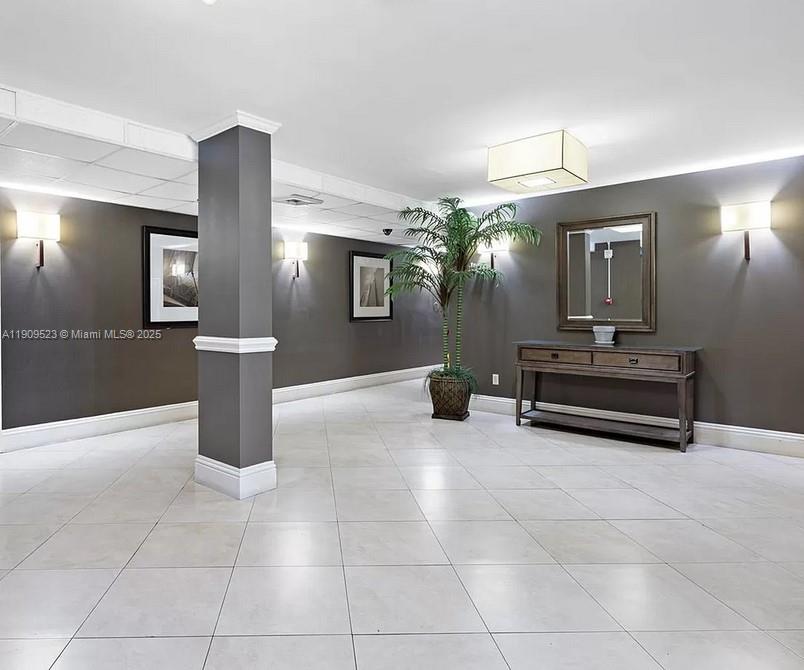 KEYSTONE HARBOR CLUB COND - Residential