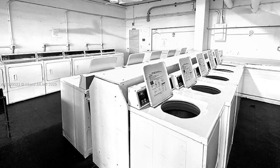 KEYSTONE HARBOR CLUB COND - Residential