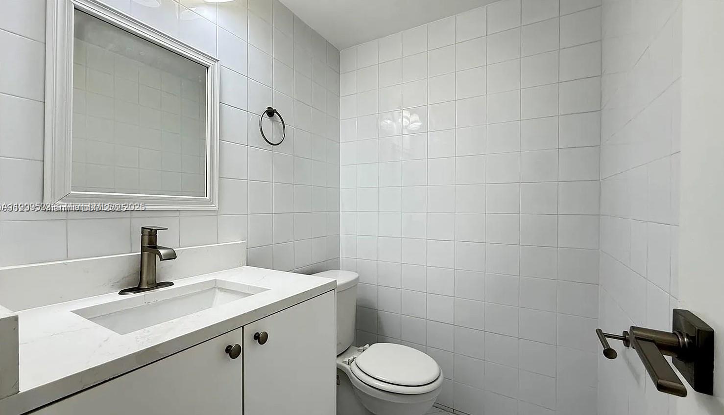 KEYSTONE HARBOR CLUB COND - Residential