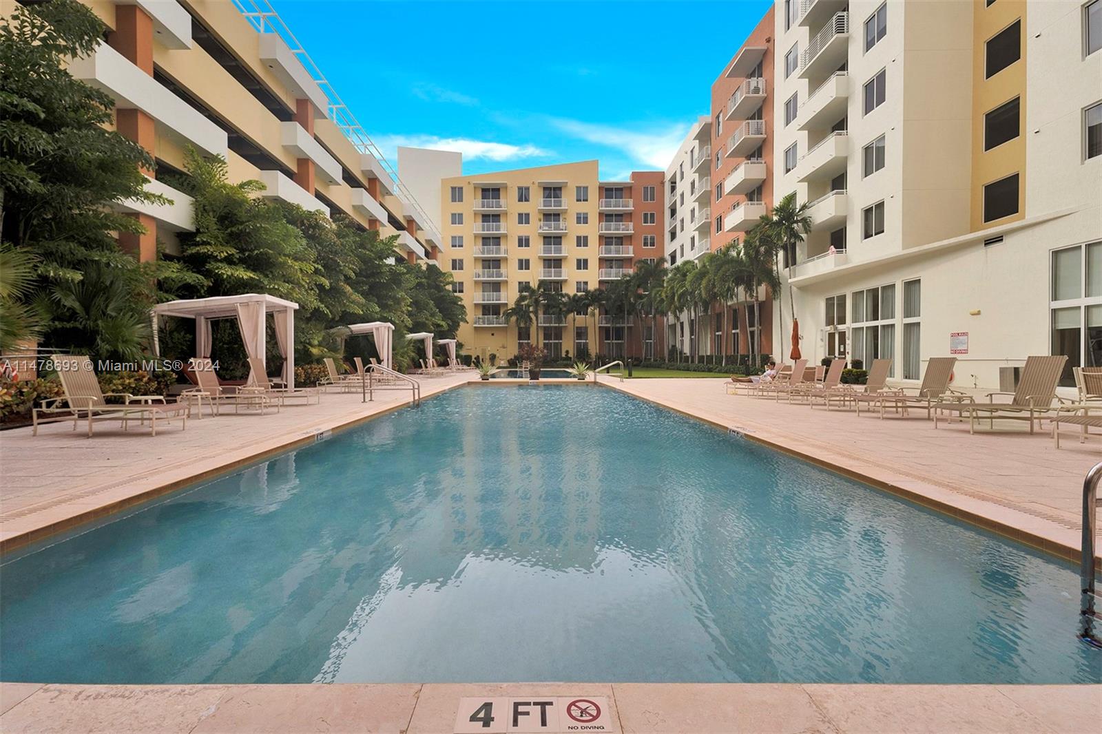 Property for Sale at 2775 Ne 187th St 516, Aventura, Miami-Dade County, Florida - Bedrooms: 2 
Bathrooms: 2  - $480,000