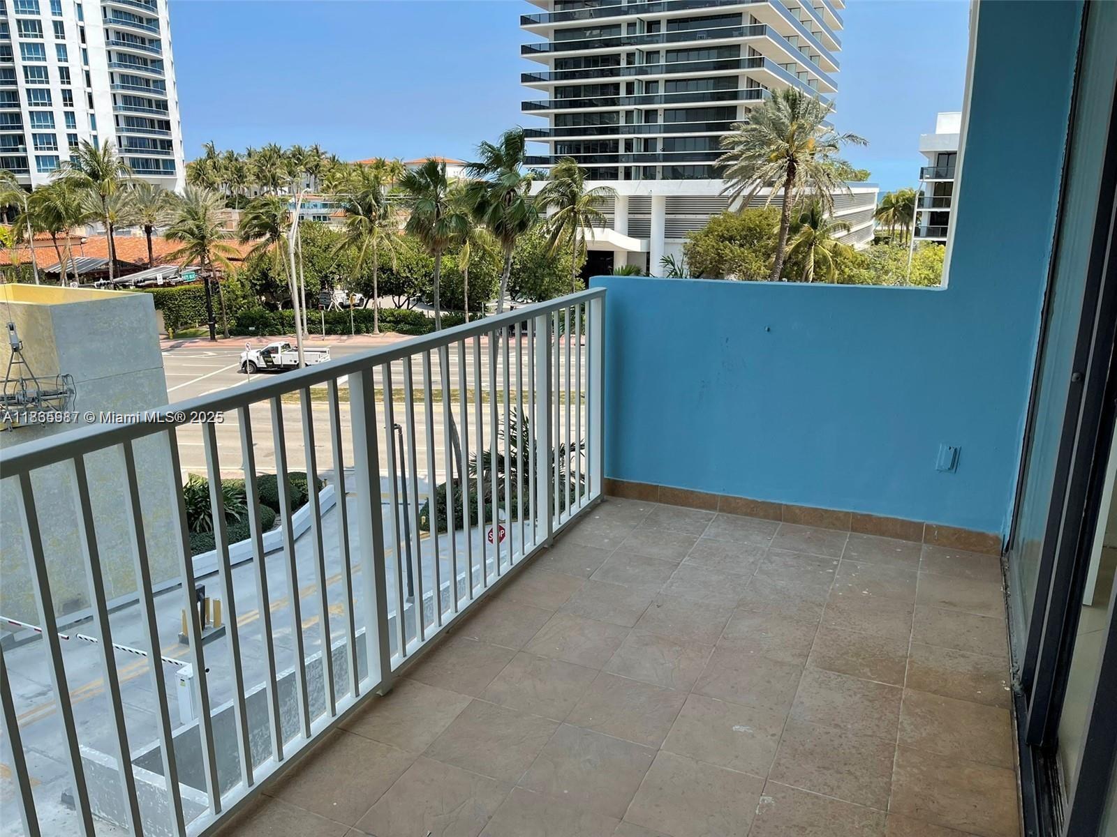 5838 CONDOMINIUM - Residential