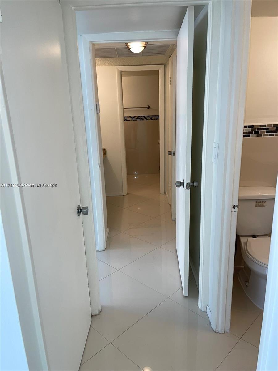 5838 CONDOMINIUM - Residential