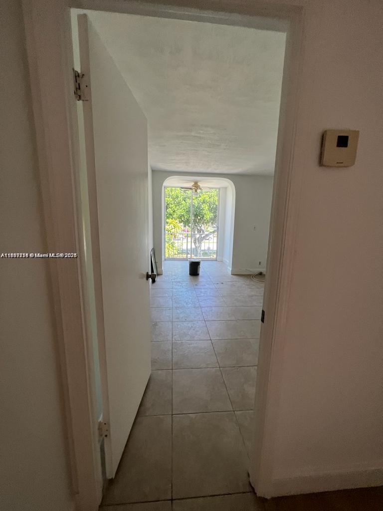 TOWNHOUSES OF VENETIAN PA - Residential Lease