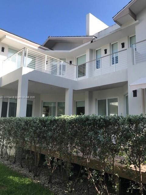 321 Palmwood Ln