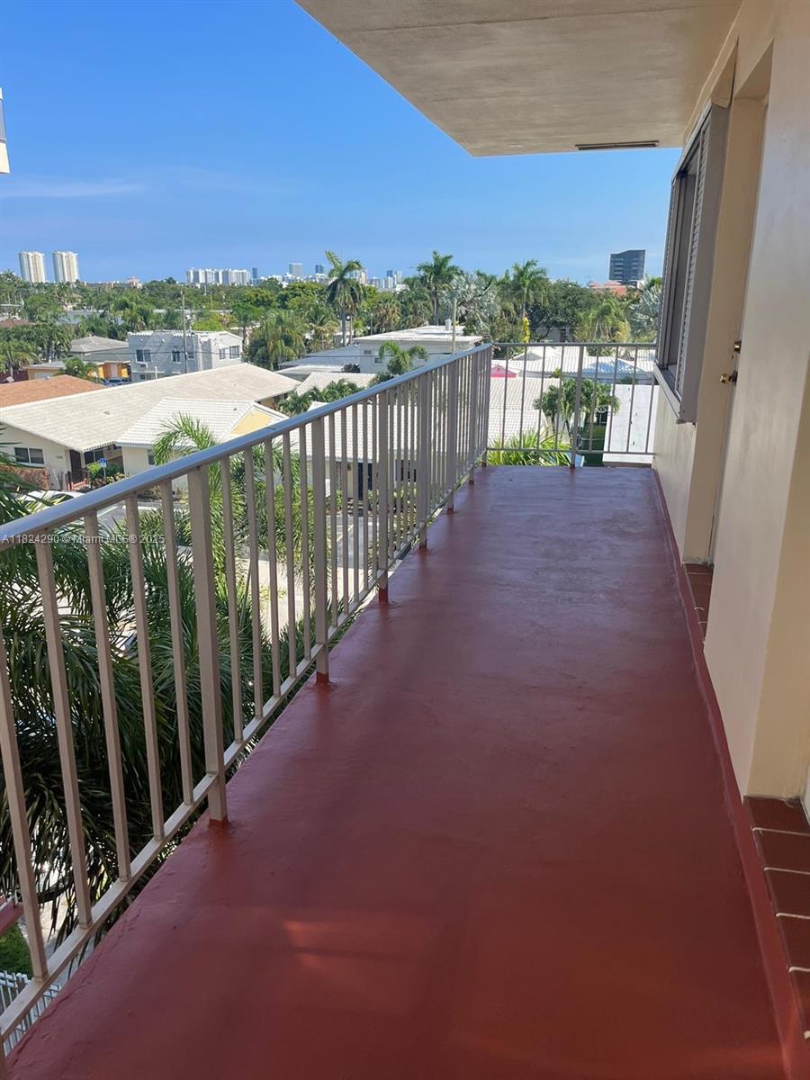Rental Property at 1747 Rodman St 409, Hollywood, Broward County, Florida - Bedrooms: 1 
Bathrooms: 2  - $1,650 MO.