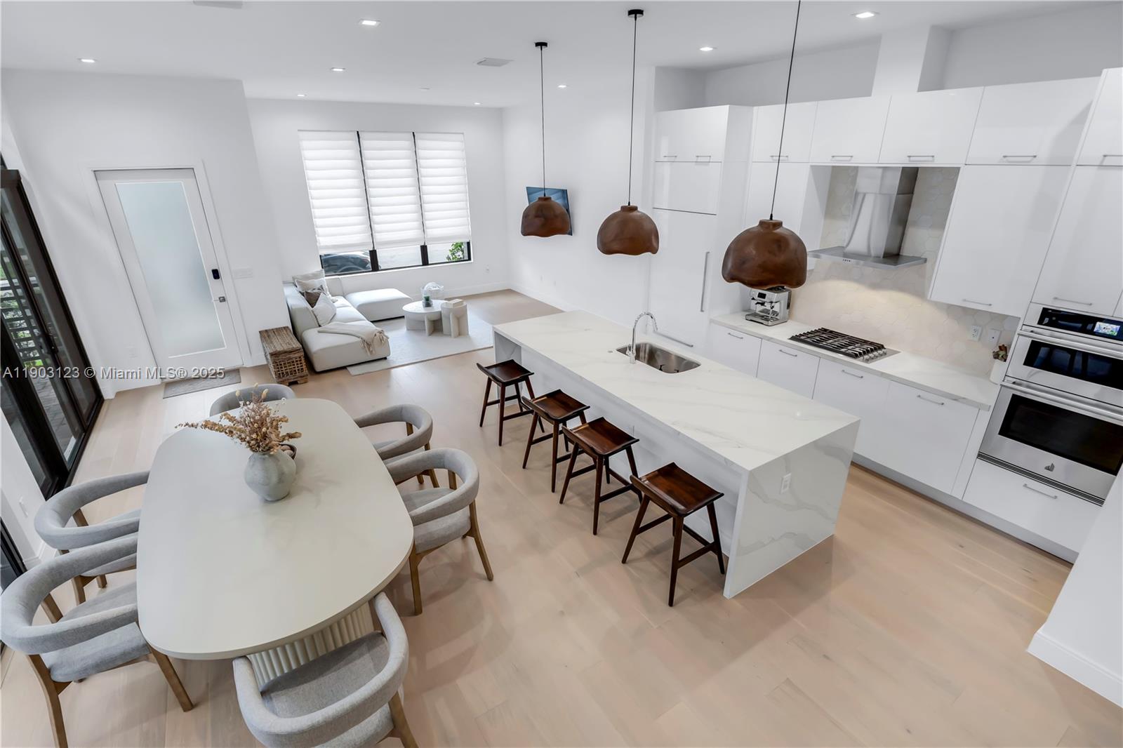 CANARIAS EAST - Residential