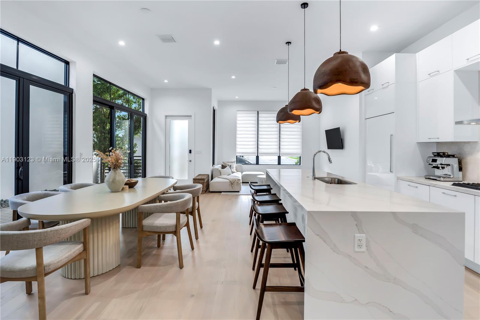 CANARIAS EAST - Residential