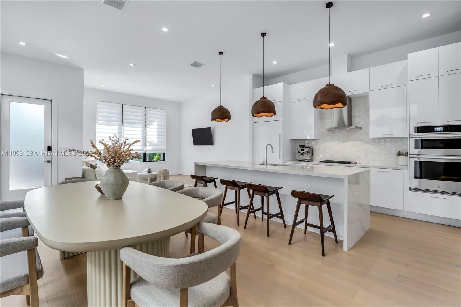 CANARIAS EAST - Residential