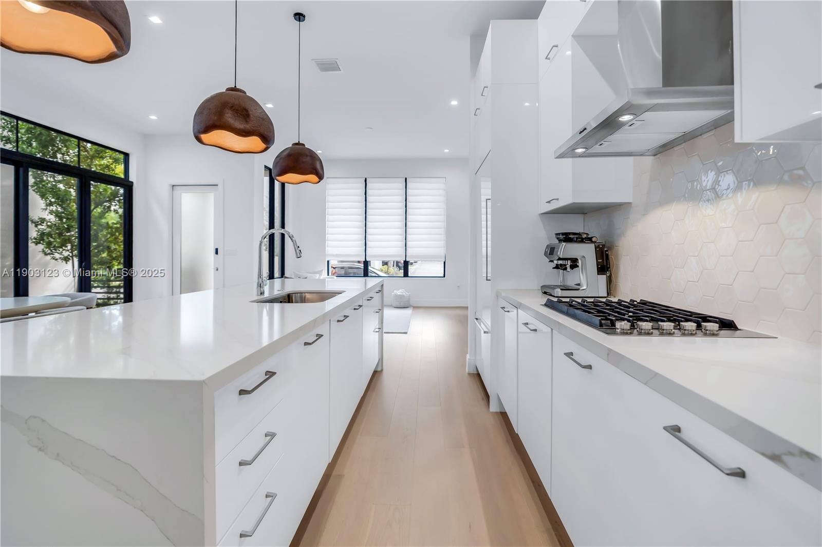 CANARIAS EAST - Residential