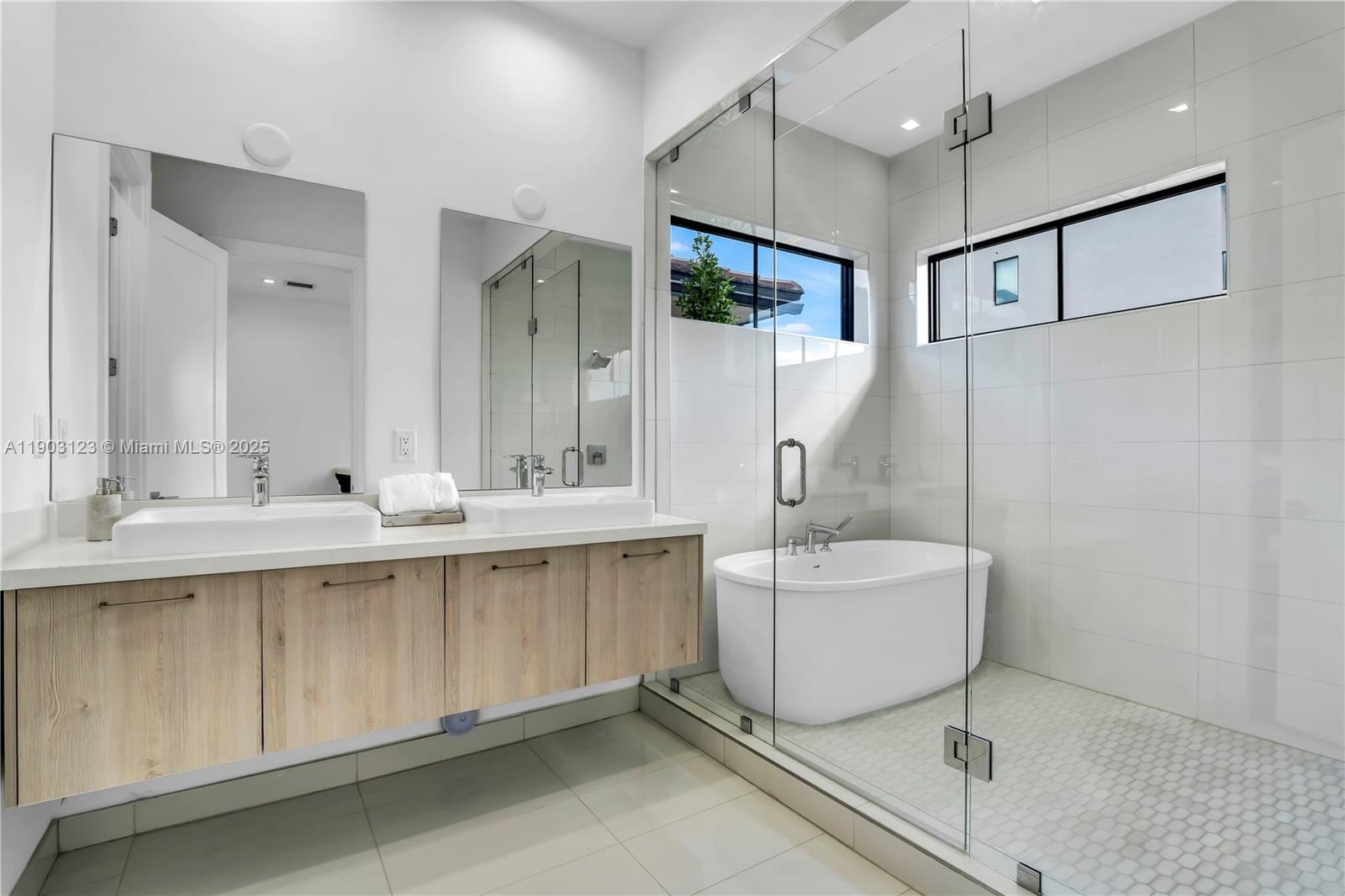 CANARIAS EAST - Residential