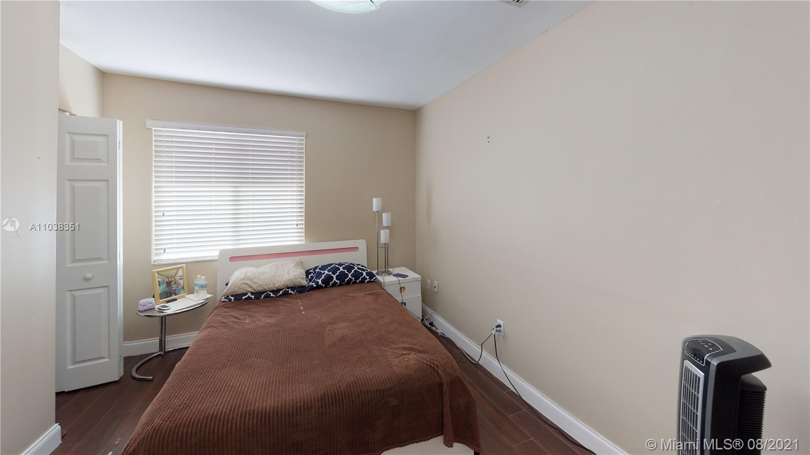 GOLDEN SHORES OCEAN BLVD - Residential