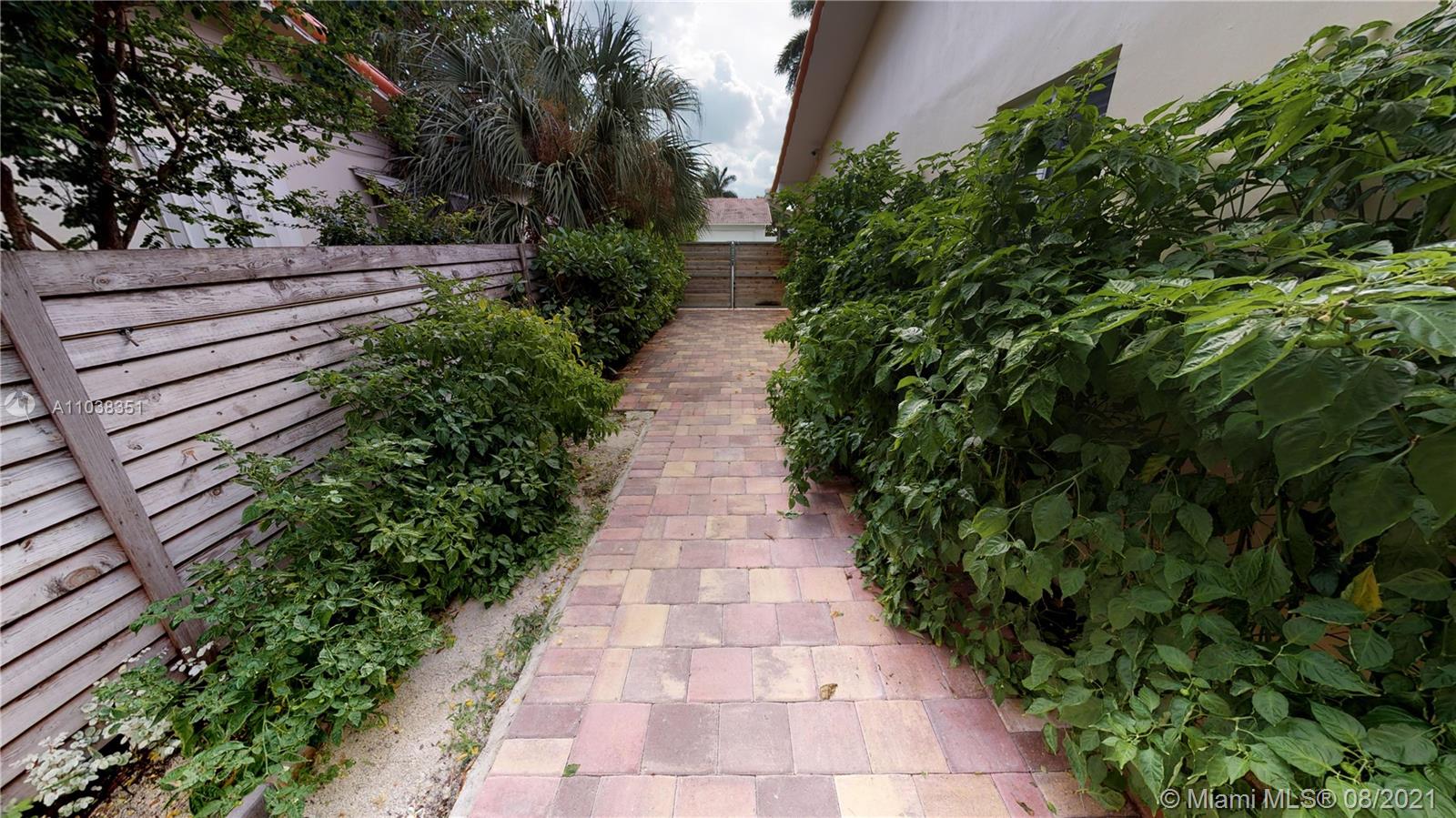 GOLDEN SHORES OCEAN BLVD - Residential