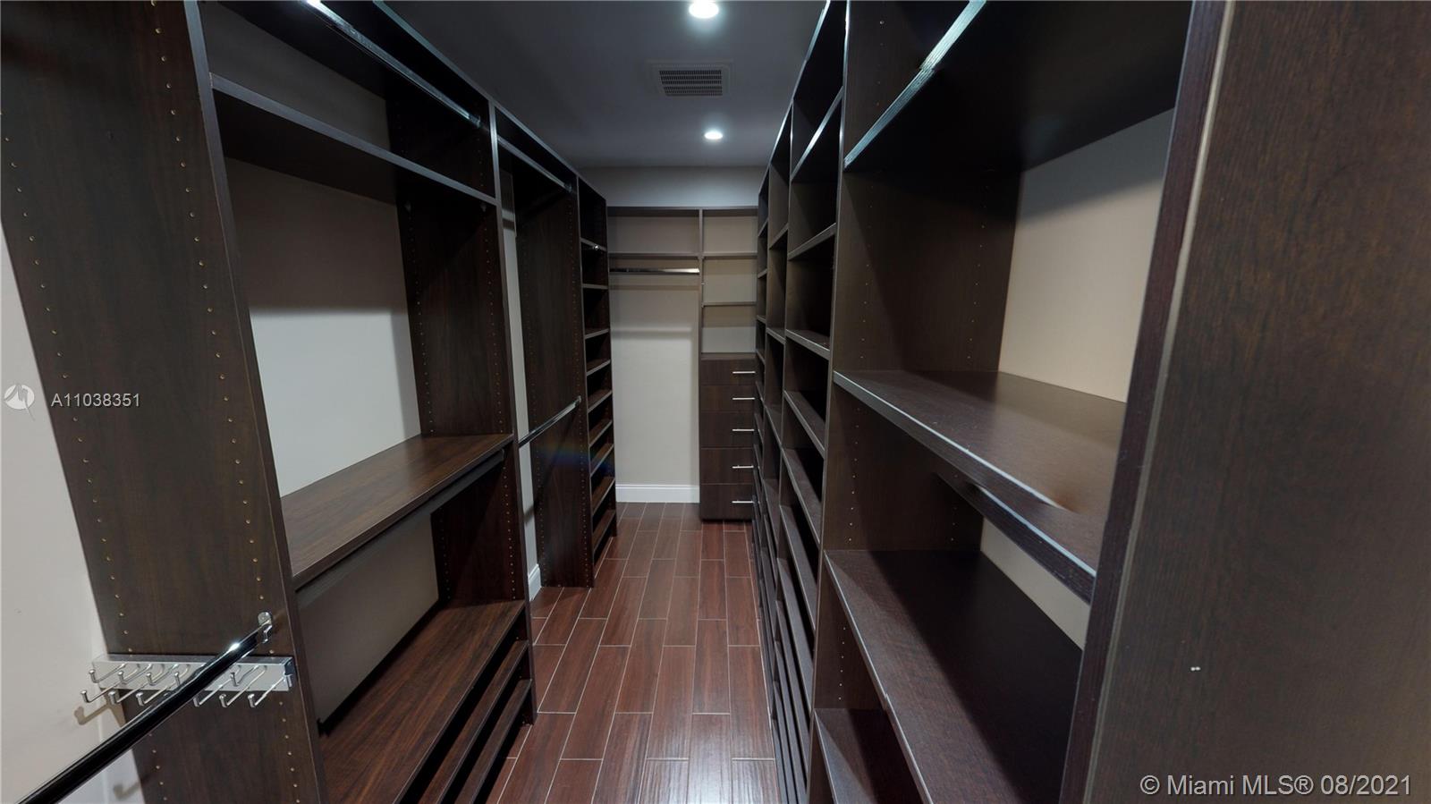 GOLDEN SHORES OCEAN BLVD - Residential