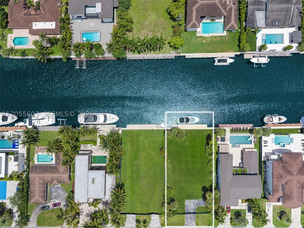Photo of 460 Holiday Dr, Hallandale Beach, FL 33009 (MLS # A12055603)