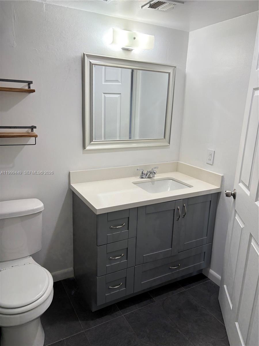 ANTIGUA AT CNTRY CLUBOF M - Residential Lease