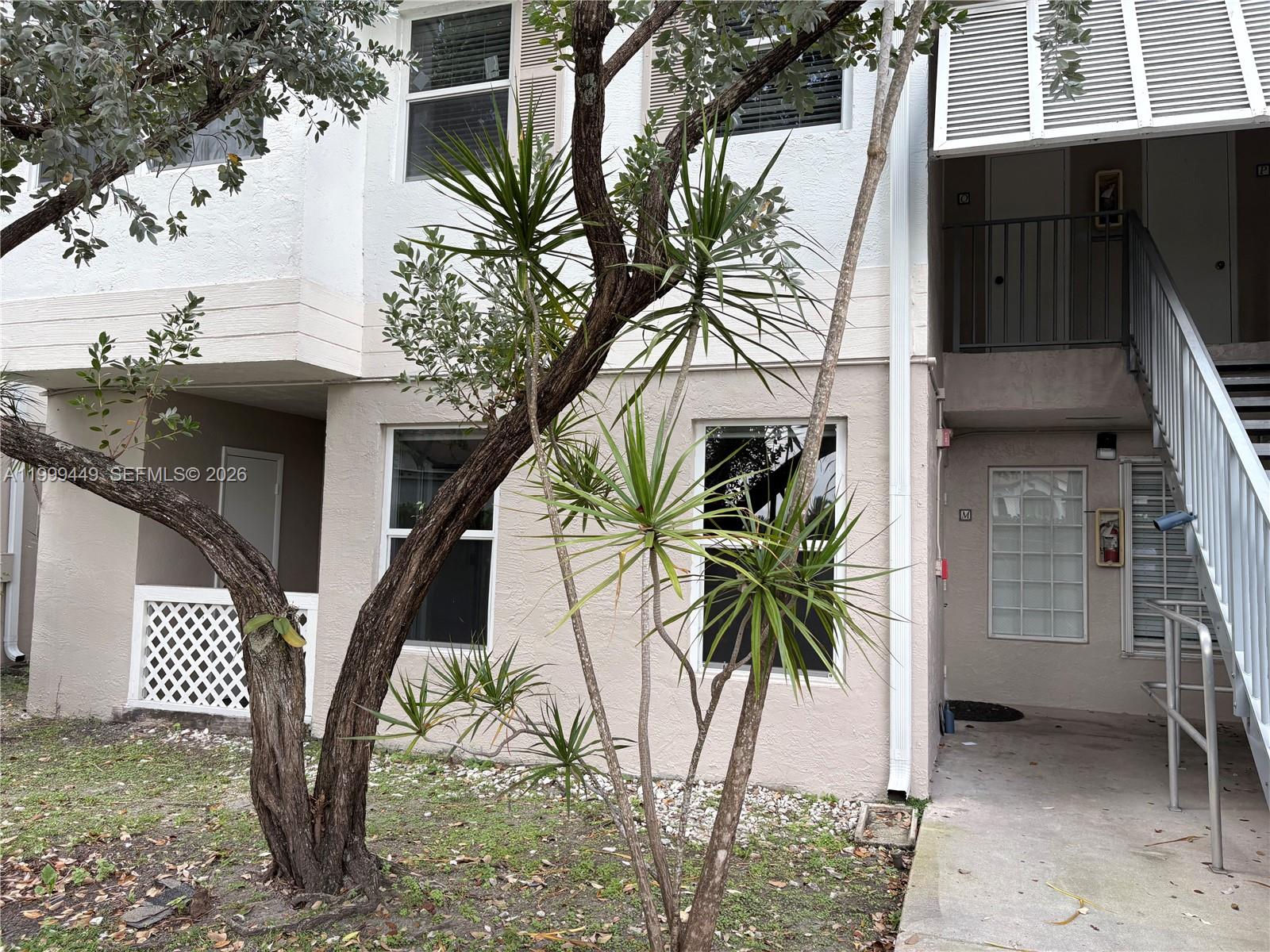 ANTIGUA AT CNTRY CLUBOF M - Residential Lease