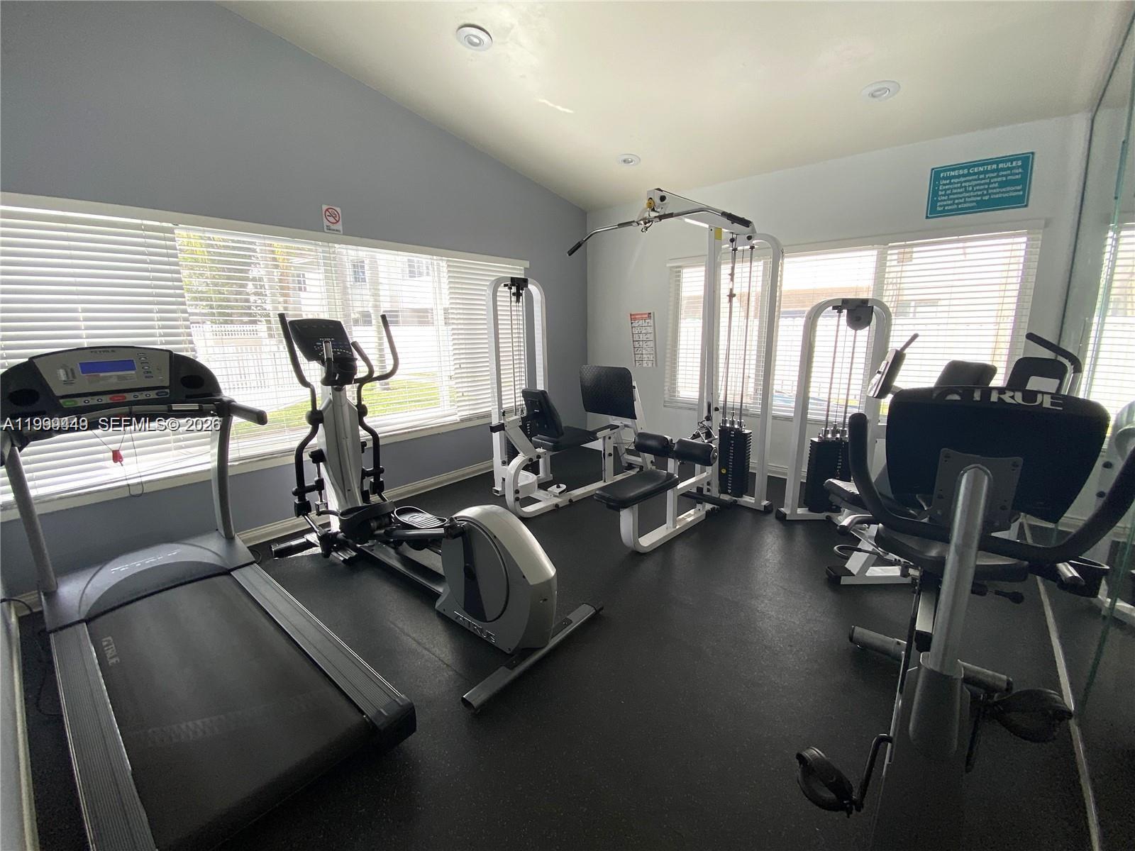 ANTIGUA AT CNTRY CLUBOF M - Residential Lease