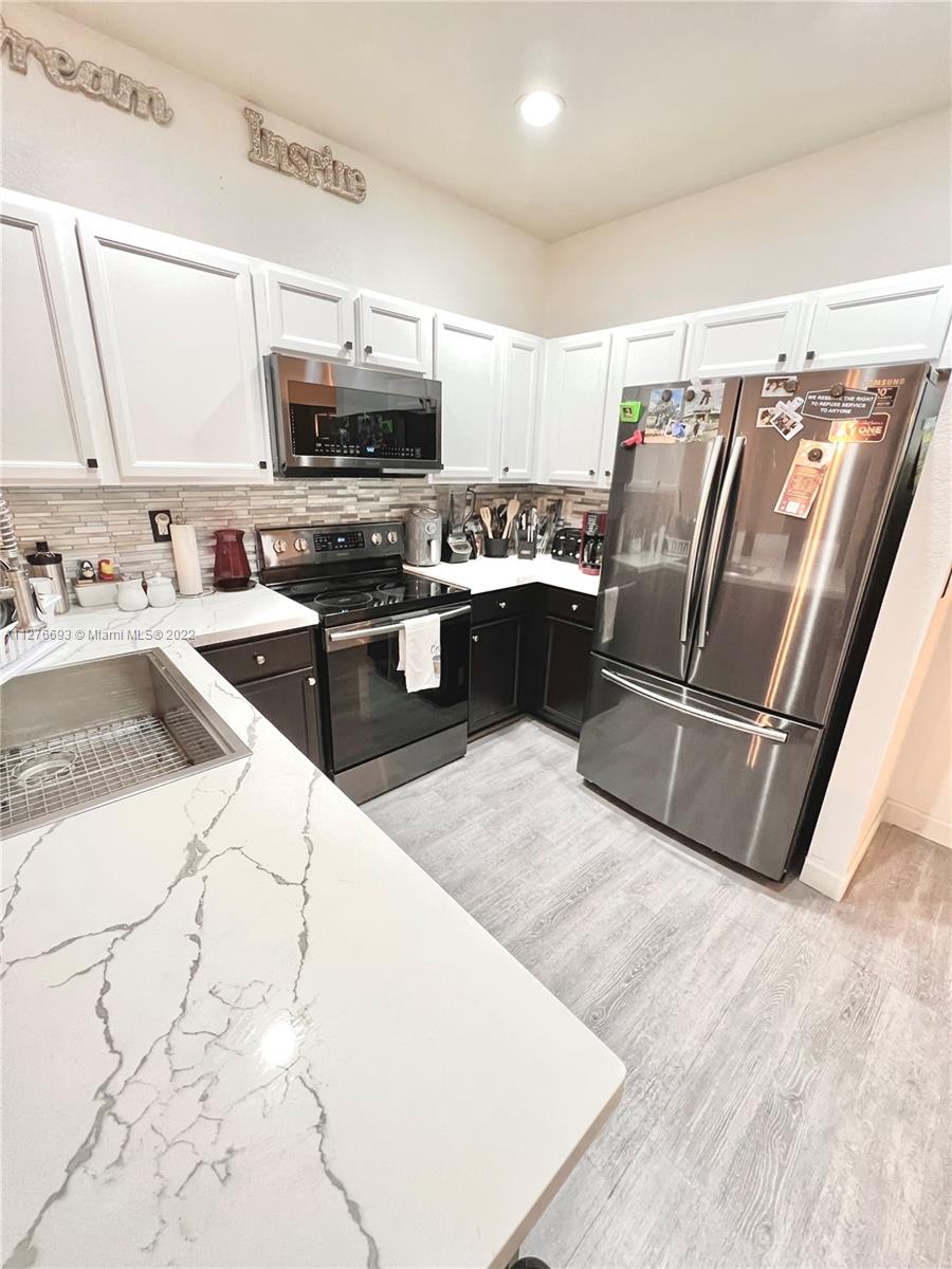 GARDEN ESTATES AT THE HAMM - Residential Lease