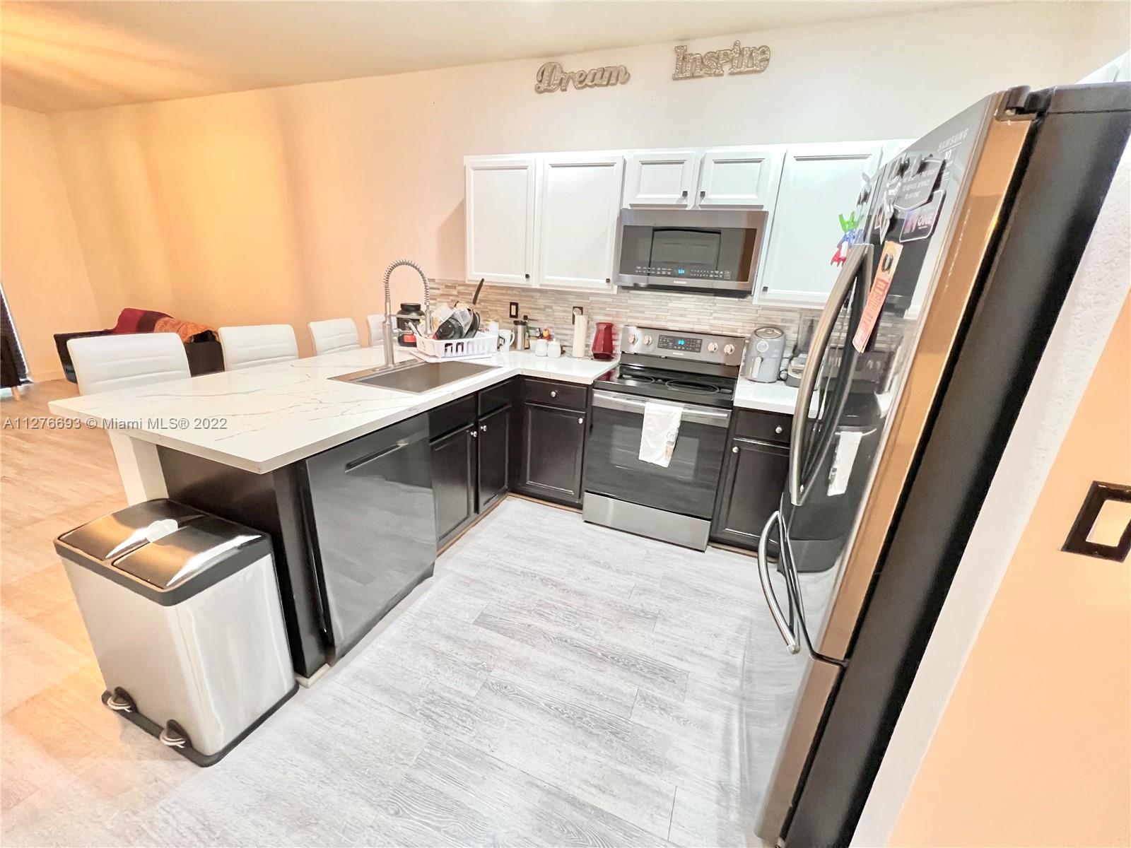 GARDEN ESTATES AT THE HAMM - Residential Lease