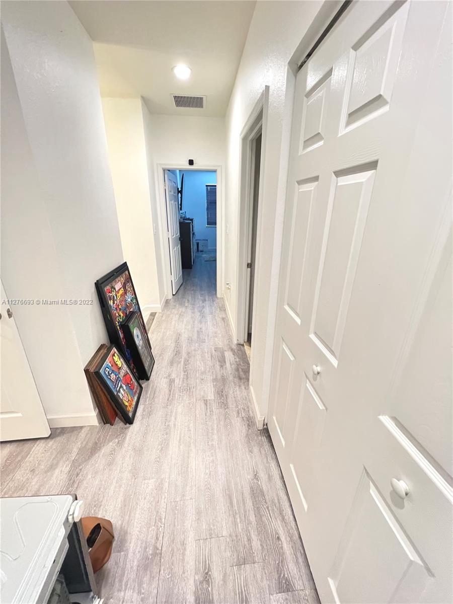 GARDEN ESTATES AT THE HAMM - Residential Lease