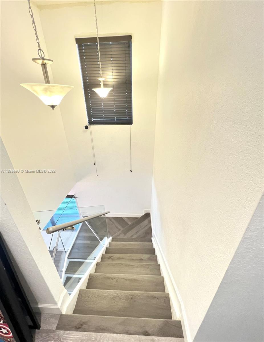 GARDEN ESTATES AT THE HAMM - Residential Lease