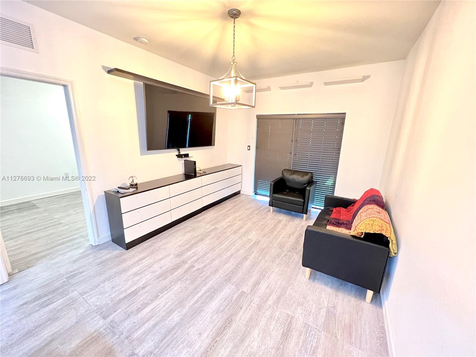 GARDEN ESTATES AT THE HAMM - Residential Lease