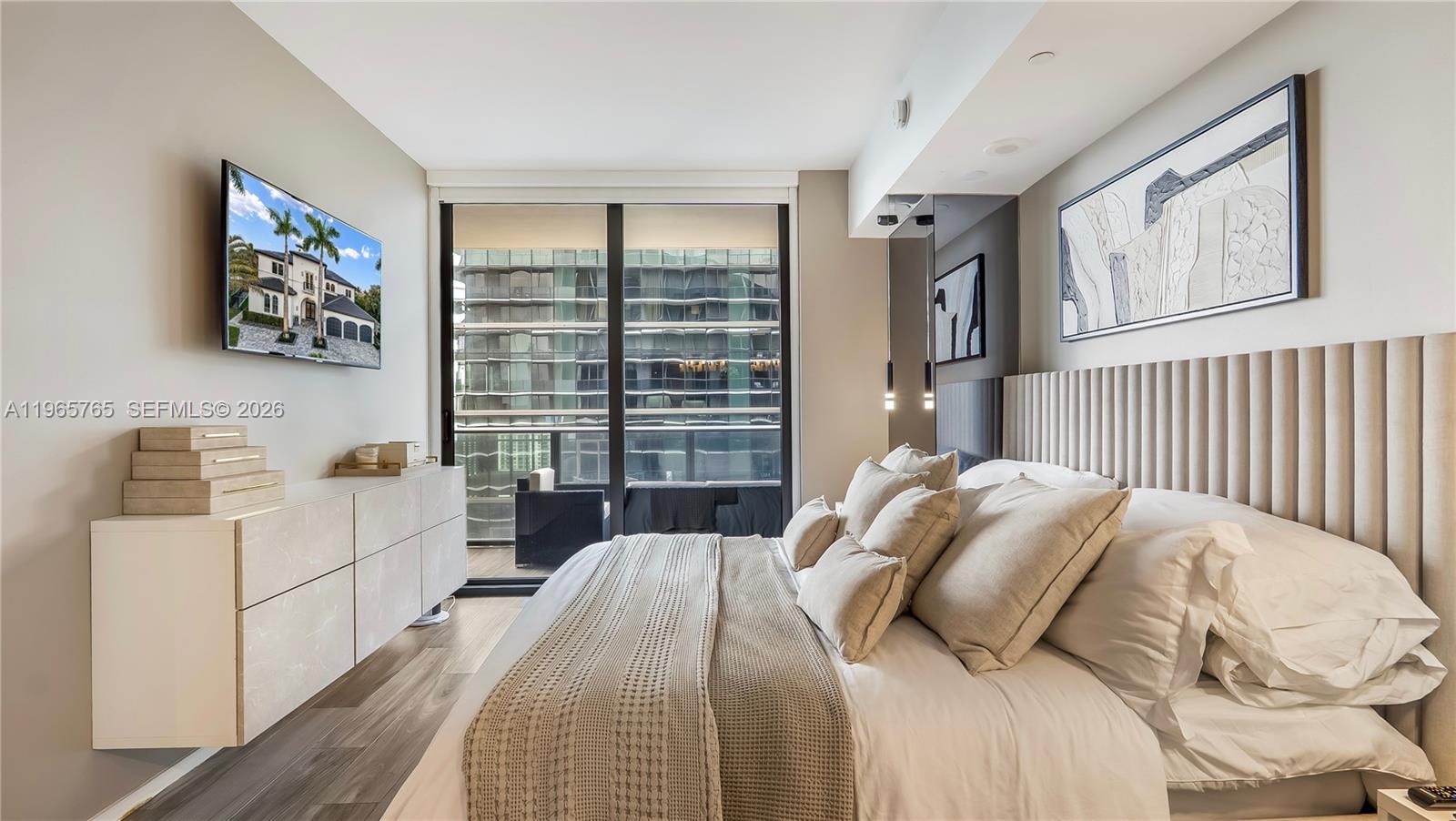 801 SMA RESIDENCES CONDO - Residential