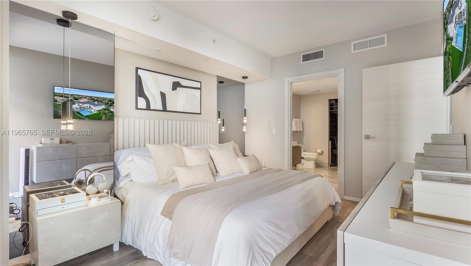 801 SMA RESIDENCES CONDO - Residential