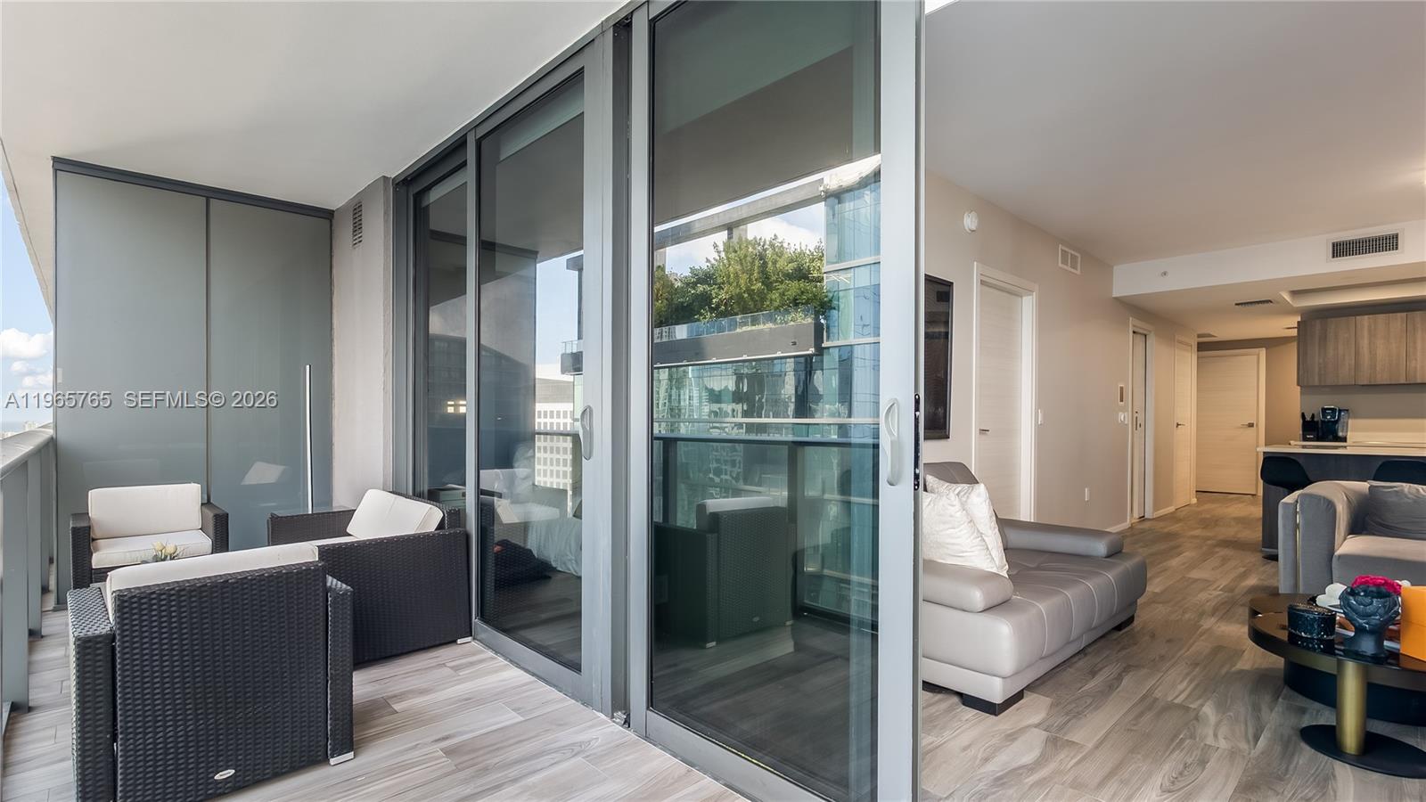 801 SMA RESIDENCES CONDO - Residential