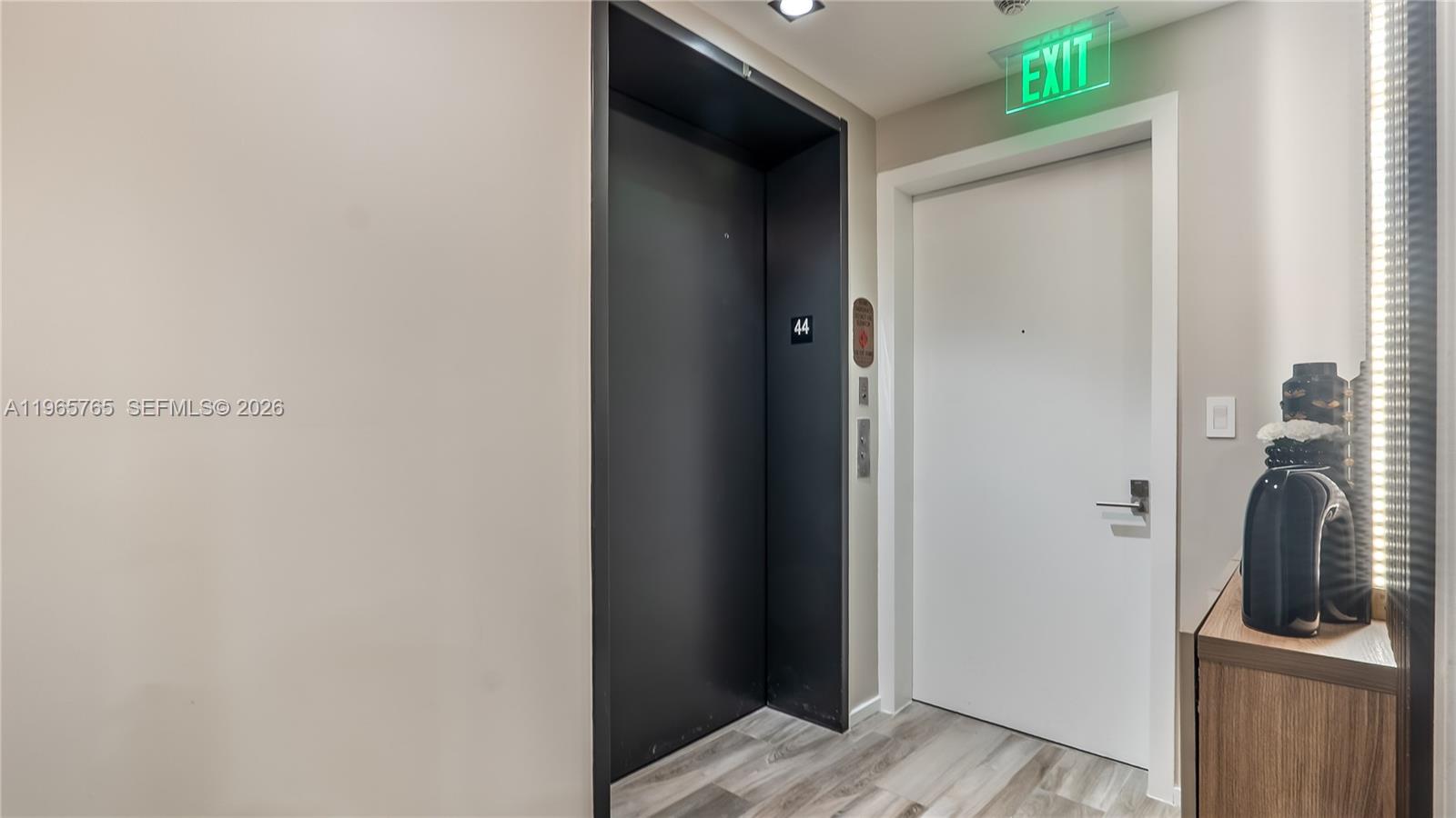 801 SMA RESIDENCES CONDO - Residential