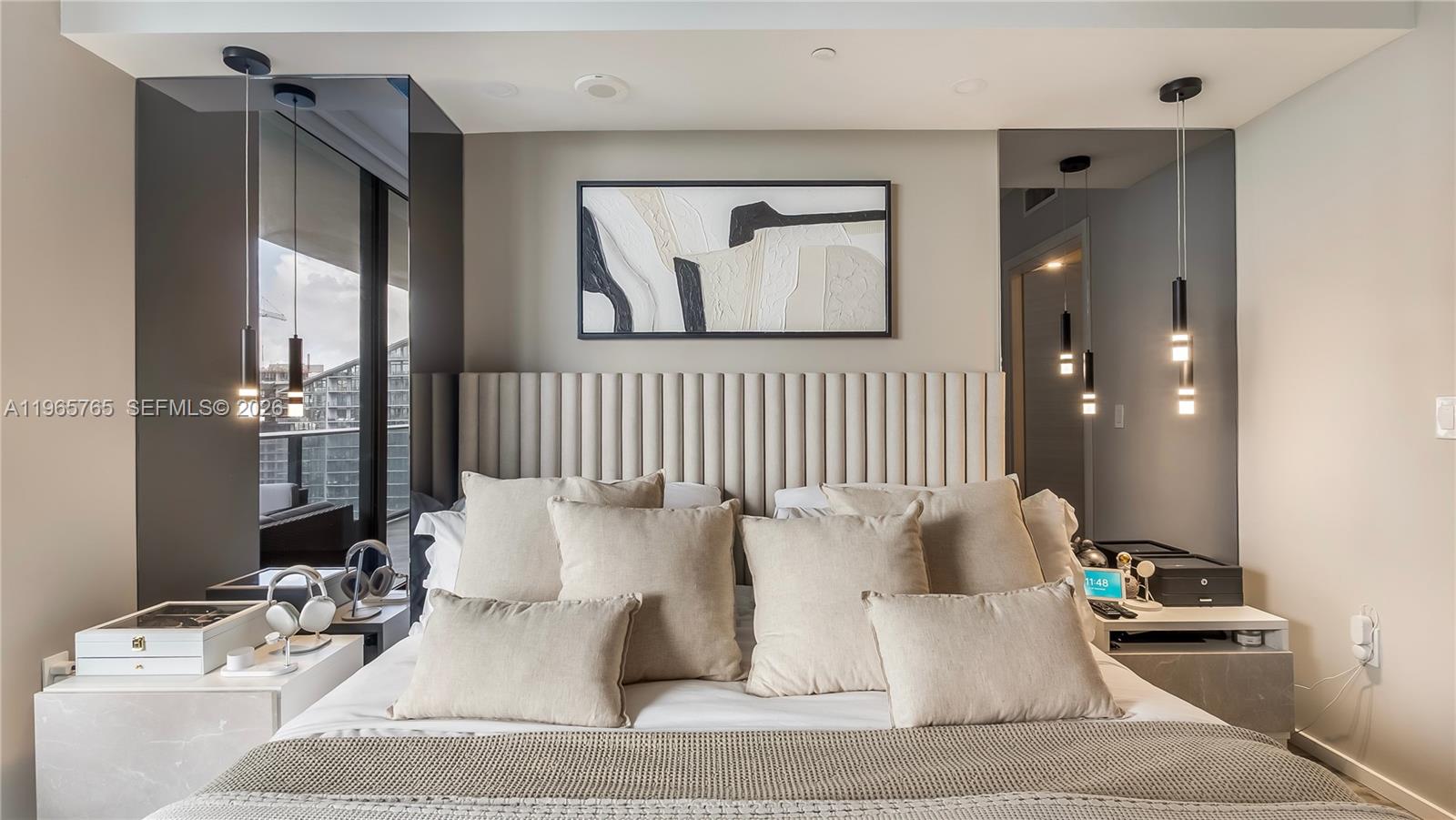 801 SMA RESIDENCES CONDO - Residential