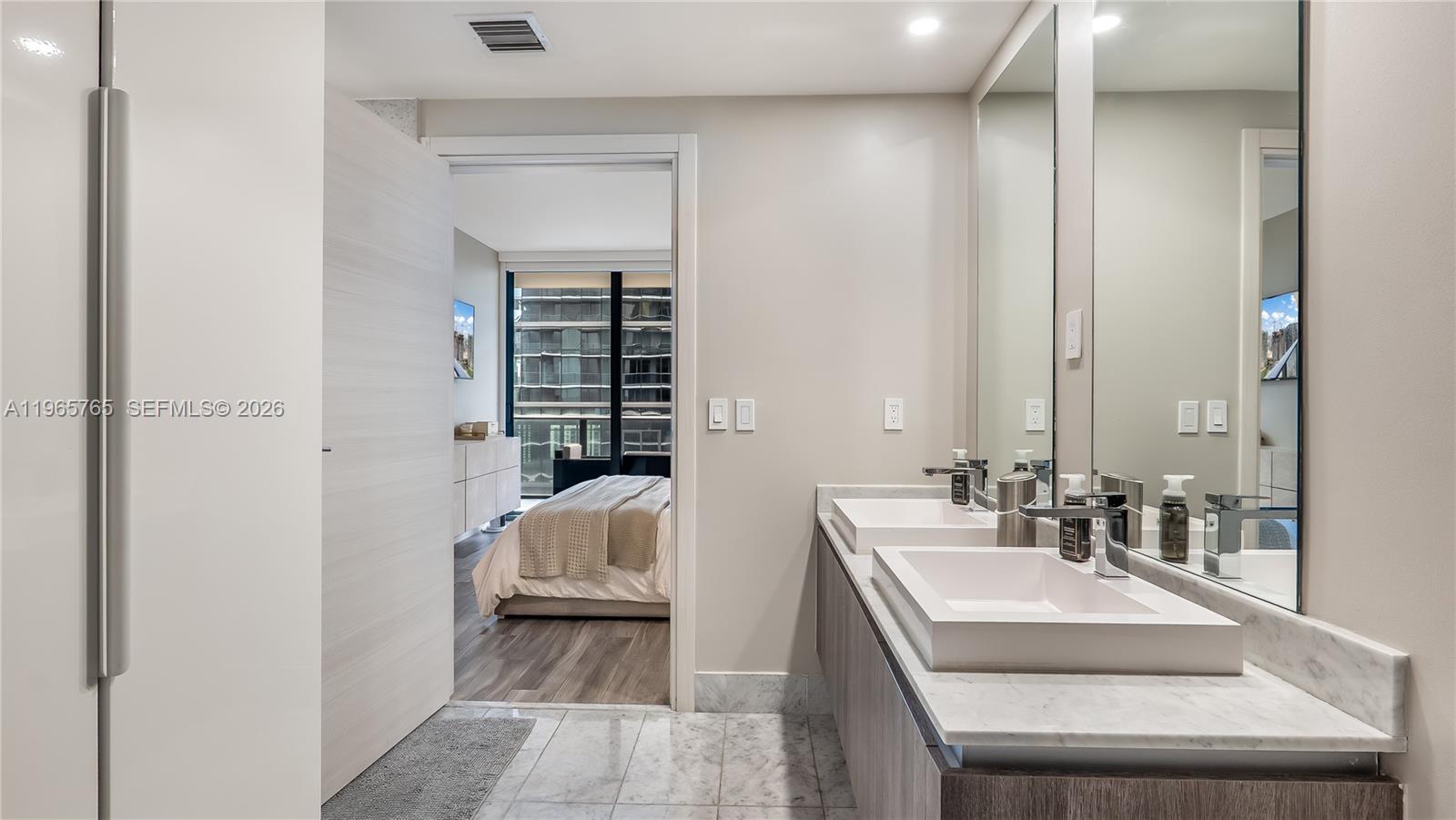 801 SMA RESIDENCES CONDO - Residential