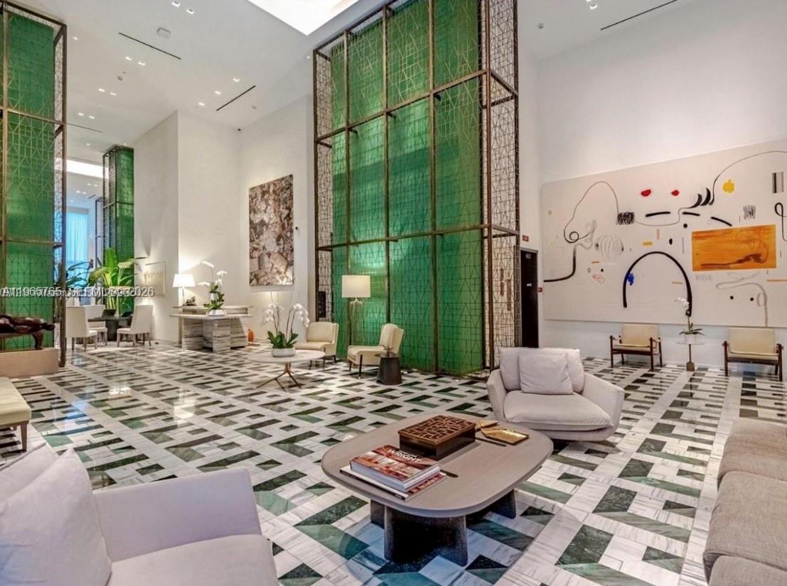 801 SMA RESIDENCES CONDO - Residential