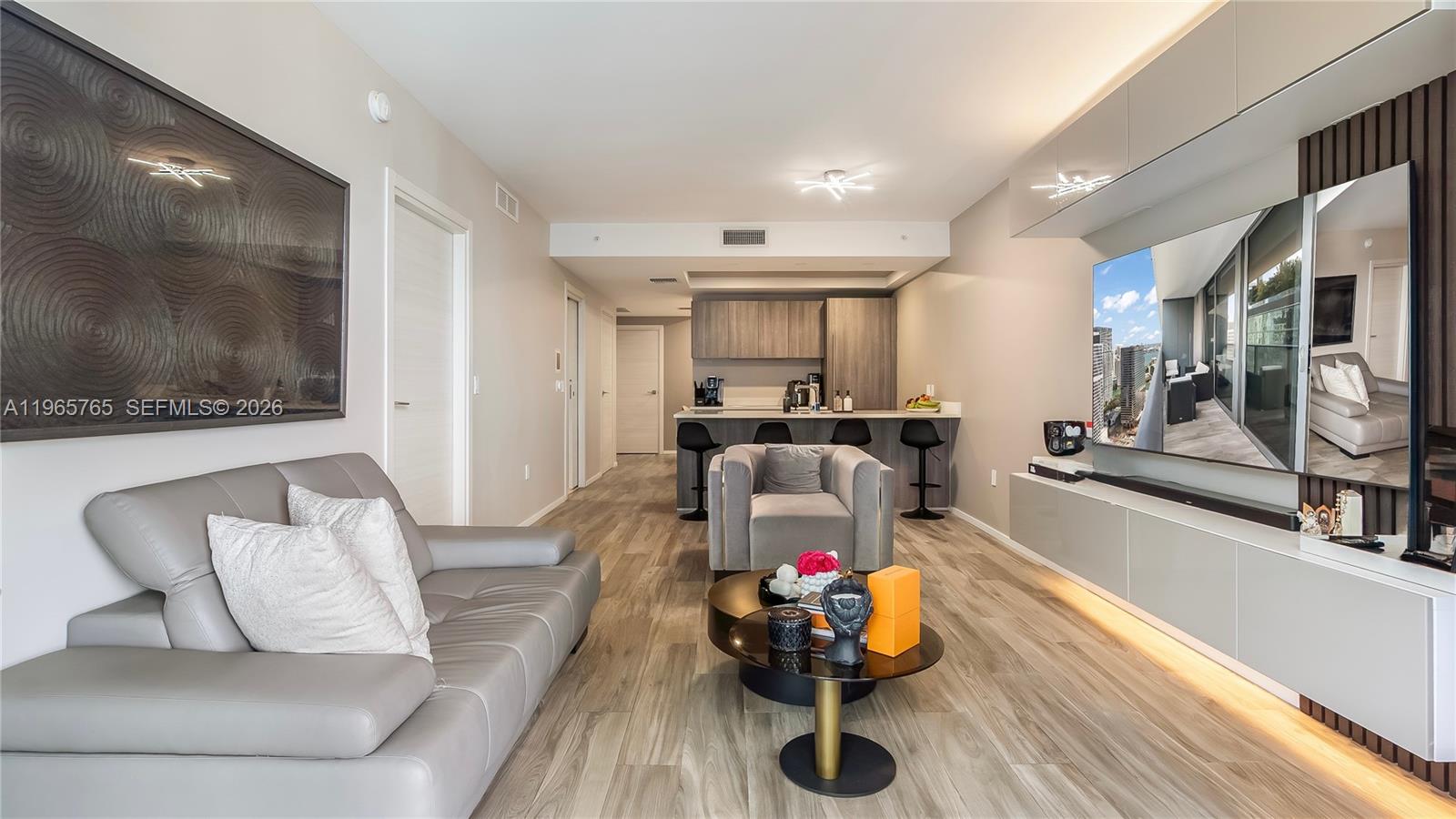 801 SMA RESIDENCES CONDO - Residential